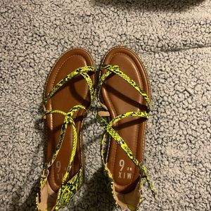 Women’s sandals flourescent green snakeskin design size 9.5